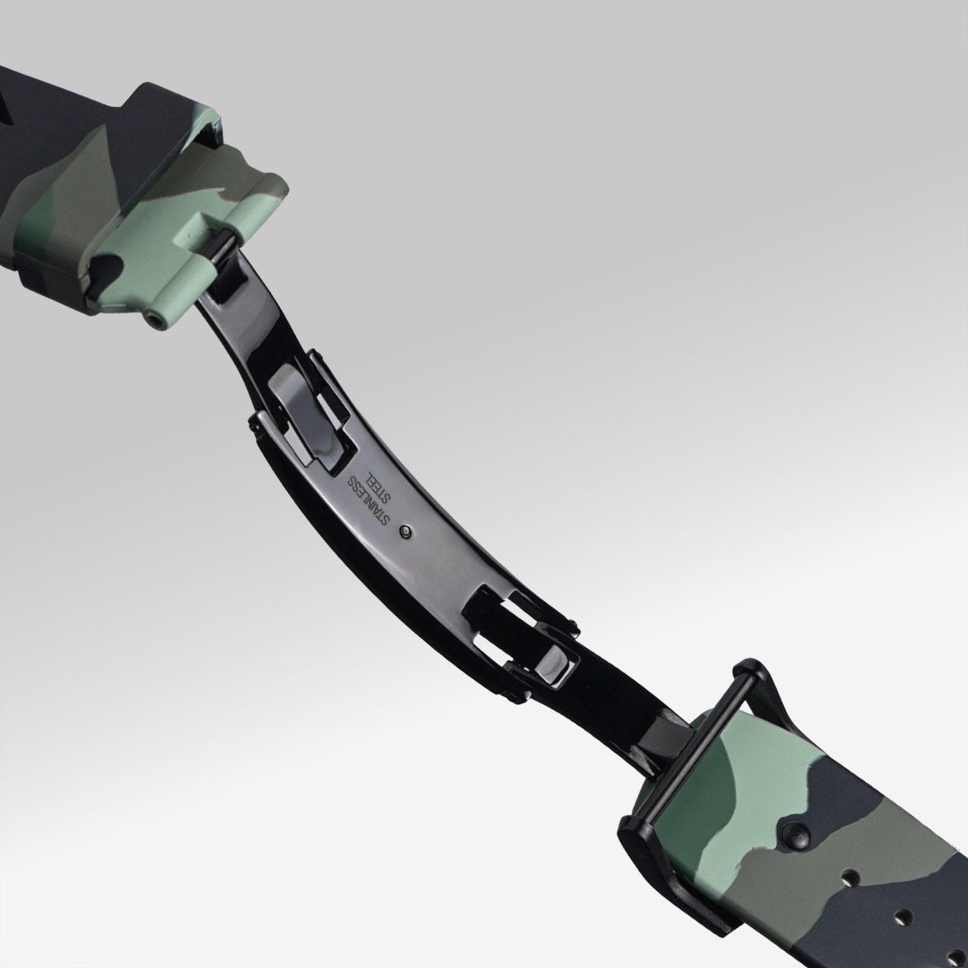 Green camouflage rubber strap for Apple Watch with stainless steel folding clasp, detail view